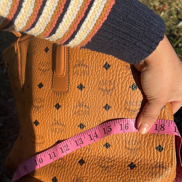 MCM Michael Cromer Munich Reversible Tote - Picture 11 of 13